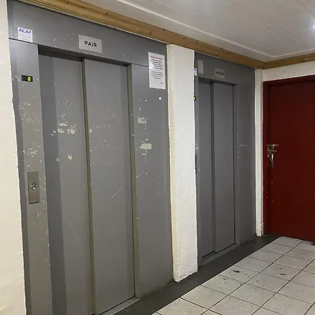 Résidence Neves - Location: Pour 4 Personnes Dans Un Quartier Animé / Les Neves Mae-9103